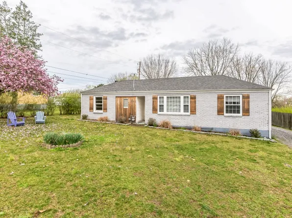 101 Draper Ave, Greenbrier, TN 37073
