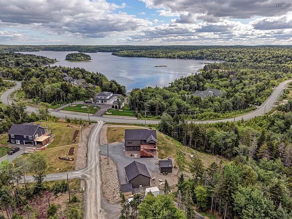 2nd image of 911 McCabe Lake Dr