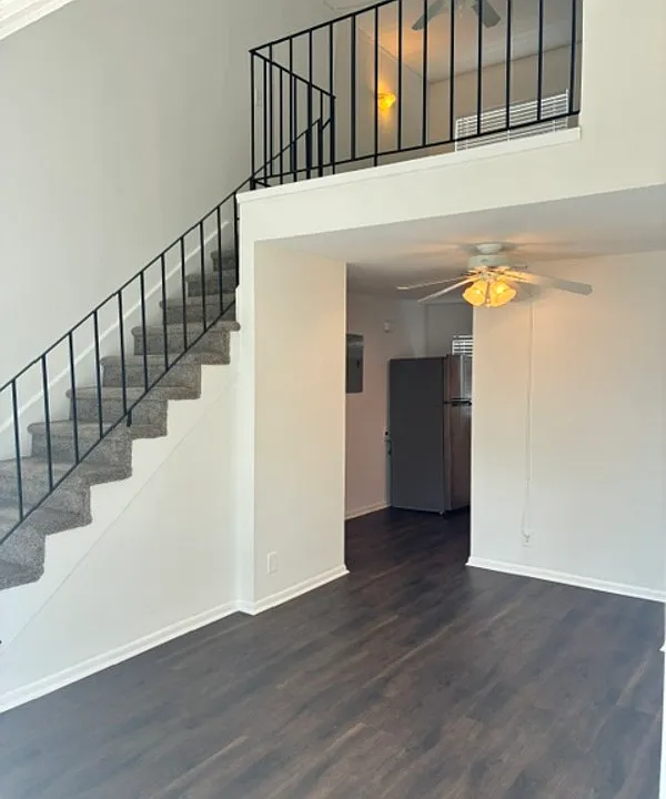 1606 King St #7