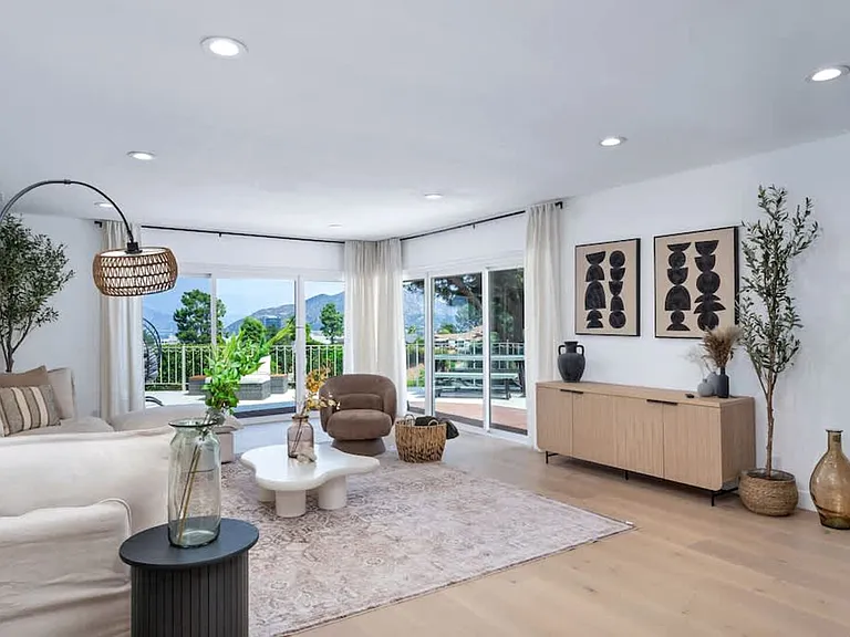 Mountcastle Dr — Photo 4