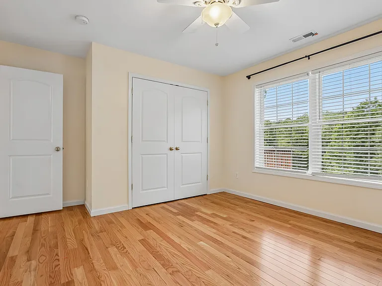 25 Red Schoolhouse Rd — Photo 16