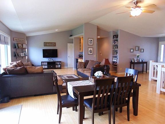4th image of 2633 White Fox Dr