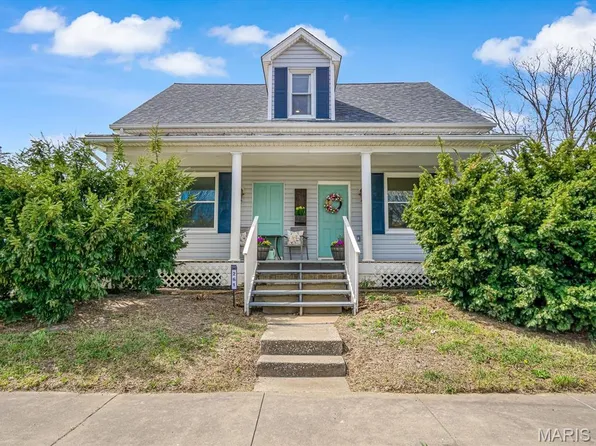 261 S Main St, Hecker, IL 62248