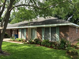 241 Orangewood Dr, Lafayette, LA 70503