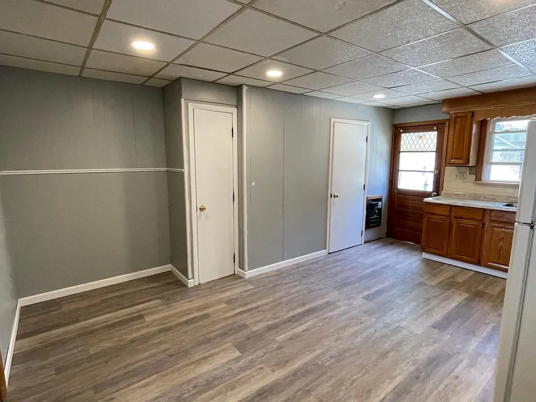 649 Atlantic St — Photo 3