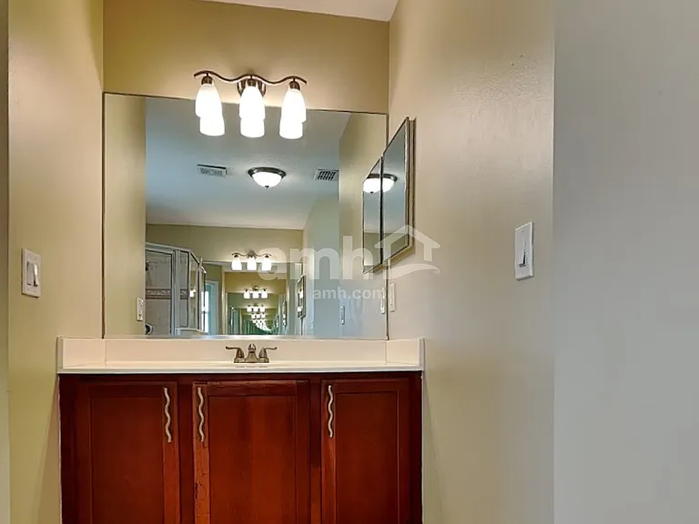 5940 NW Foust Cir — Photo 11