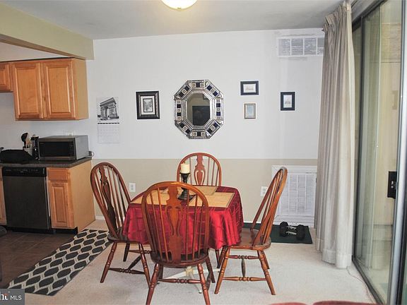 5th image of 4420 Briarwood Ct N APT 7