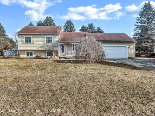 13135 Heather Ln, Perry, MI 48872