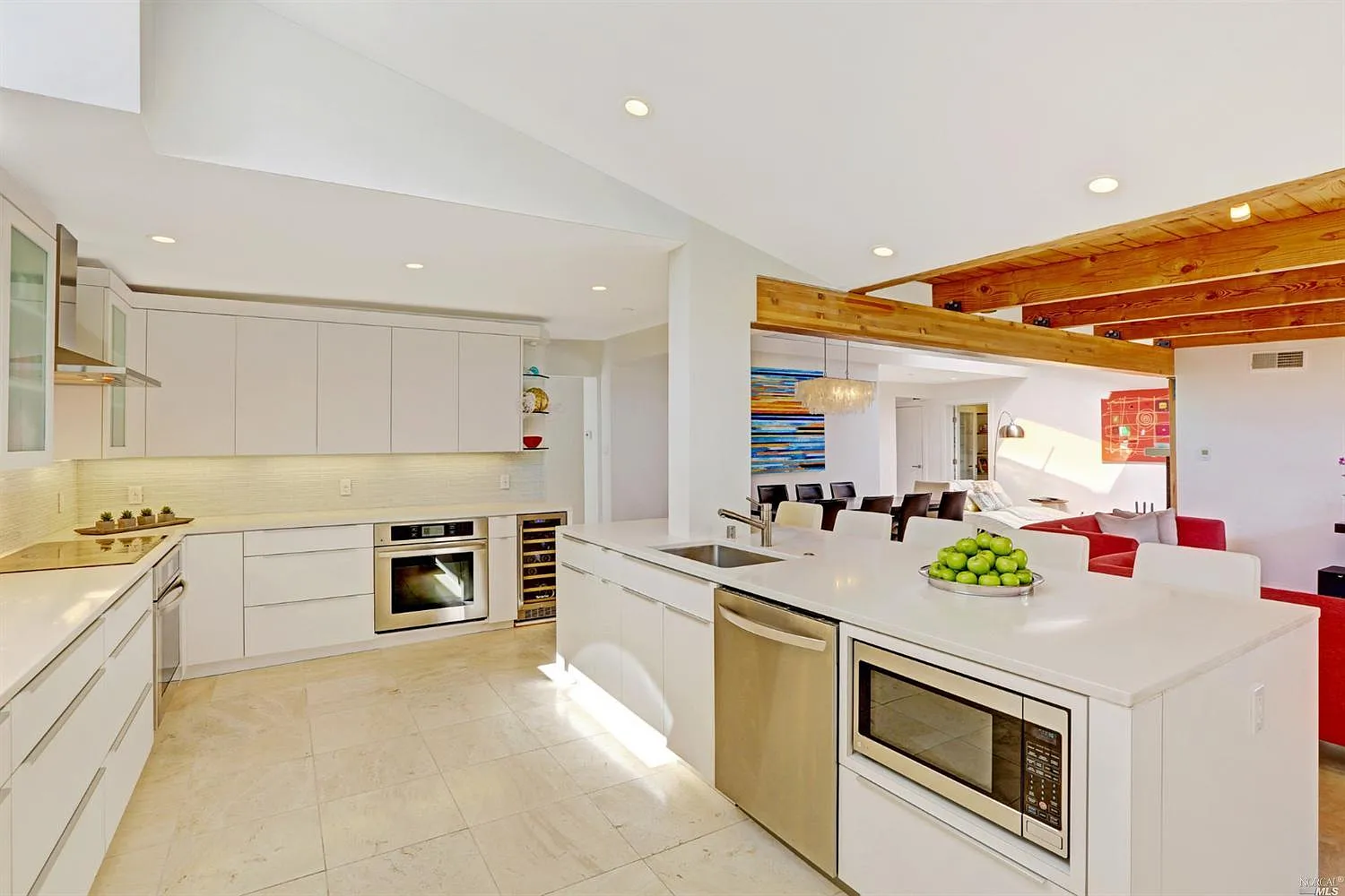 11 Claire Way photo 1