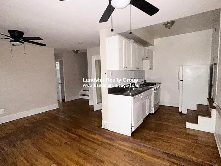 2859 W Berteau Ave #G — Photo 8
