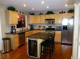 165 Jamestown Rd, Grand Island, NY 14072