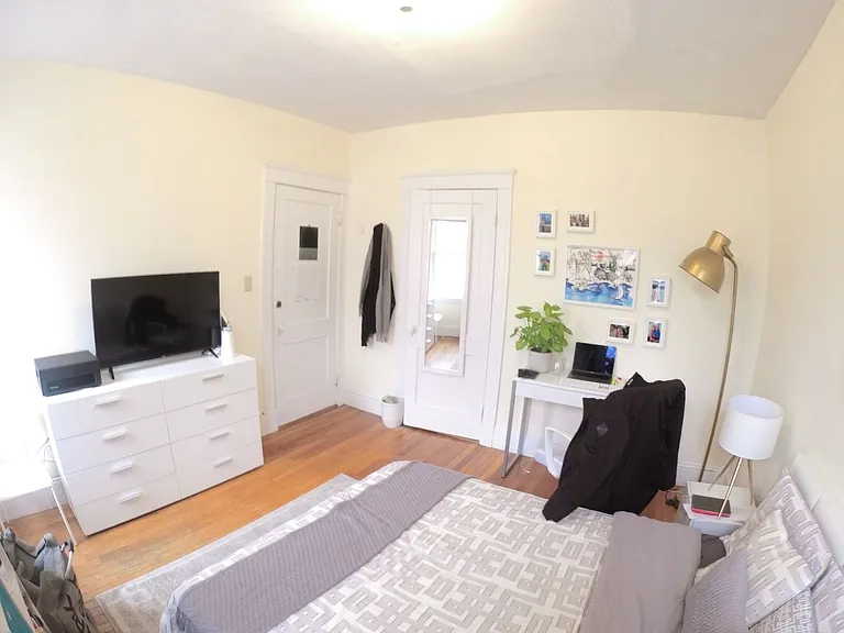 241 Freeman St #7 — Photo 14