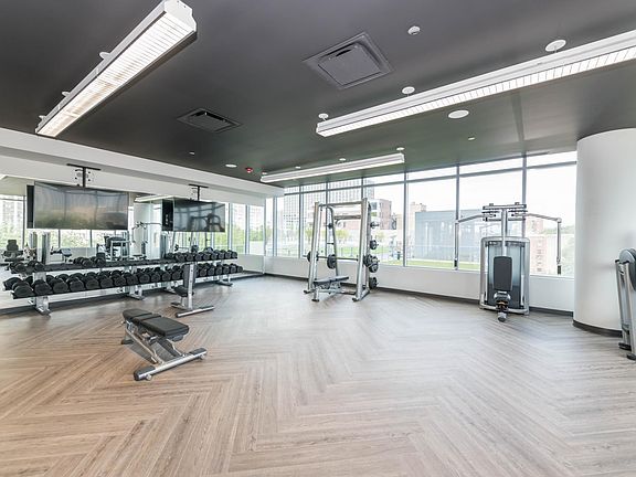 5th image of 810 W Agatite Ave #1411