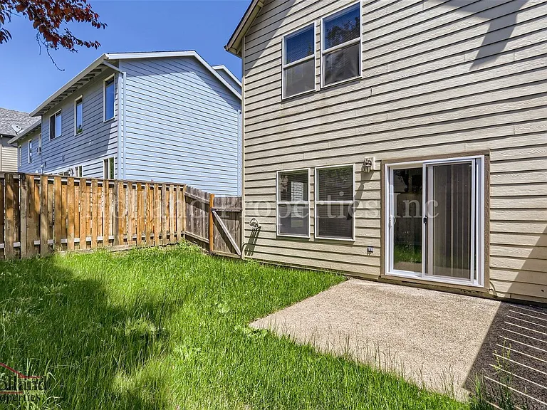 3133 NE 13th Pl — Photo 26