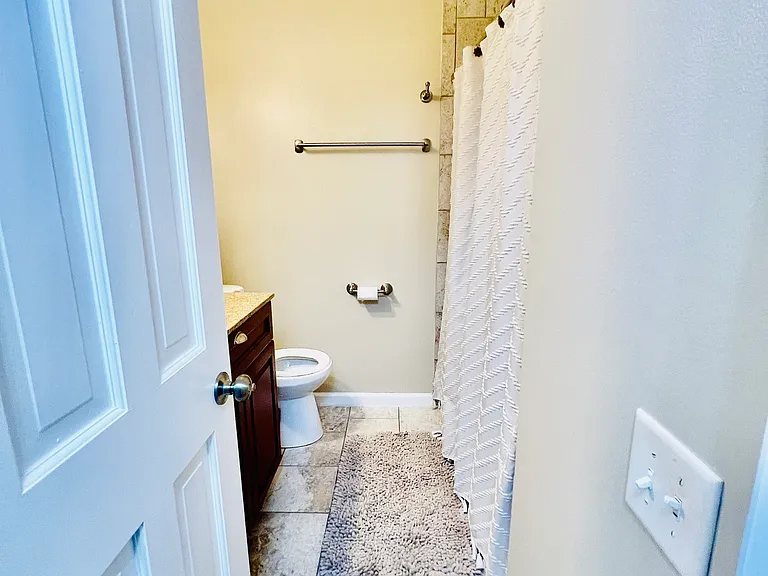 55 Mill Plain Rd #29-7 — Photo 6