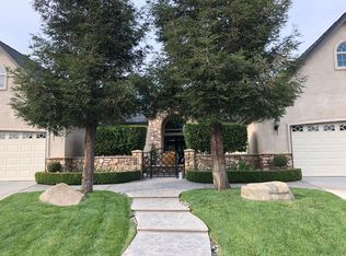 281 Lester Ave, Clovis, CA 93619