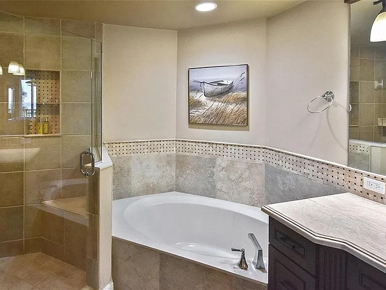 3313 Sunset Key Cir #307 — Photo 35