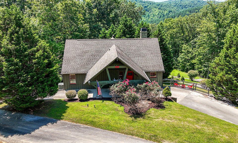 1st image of 647 Omega Dr