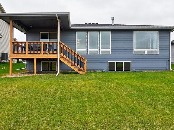 4th image of 3446 Grand Valley Dr