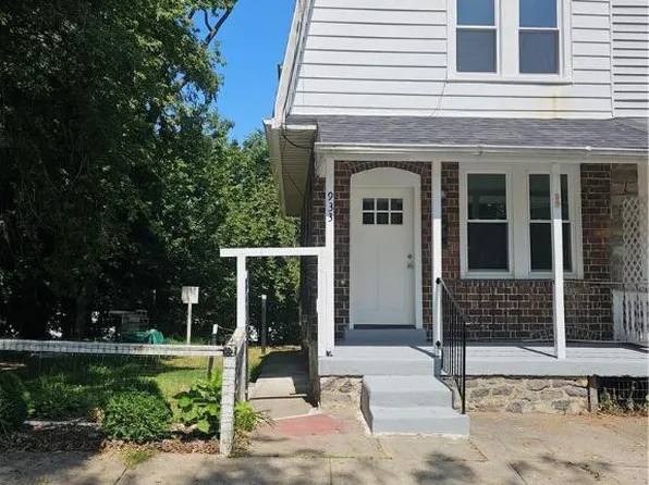 933 W Nesquehoning St, Easton, PA 18042