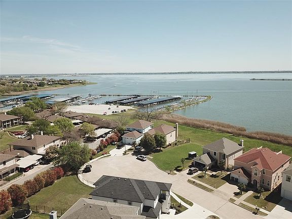 2nd image of 5229 Lake Terrace Ct