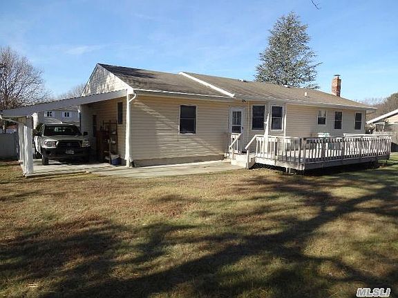 2nd image of 121 Evergreen Ave