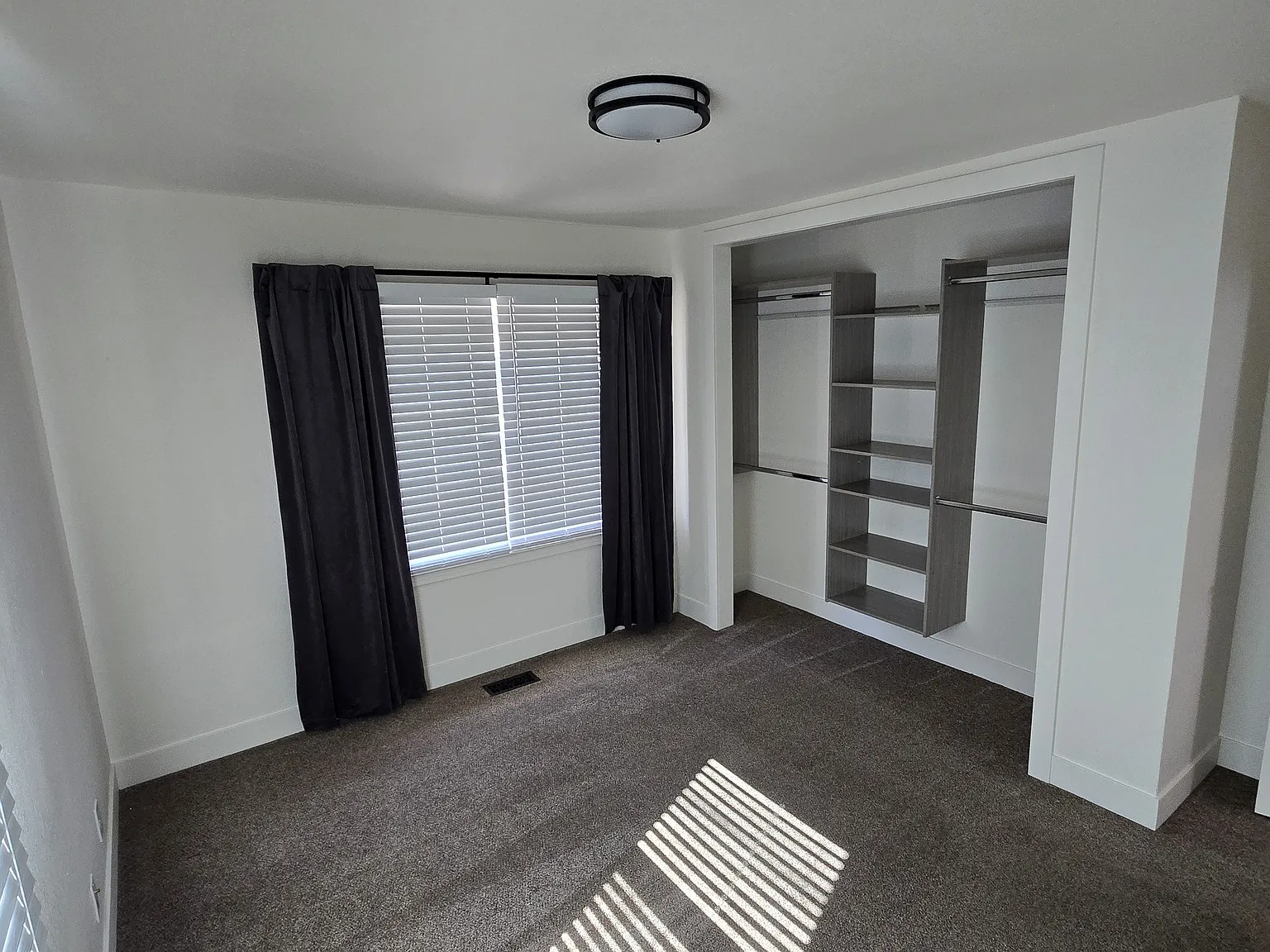 2 bed, 900 sqft, $1,550 — Photo 4