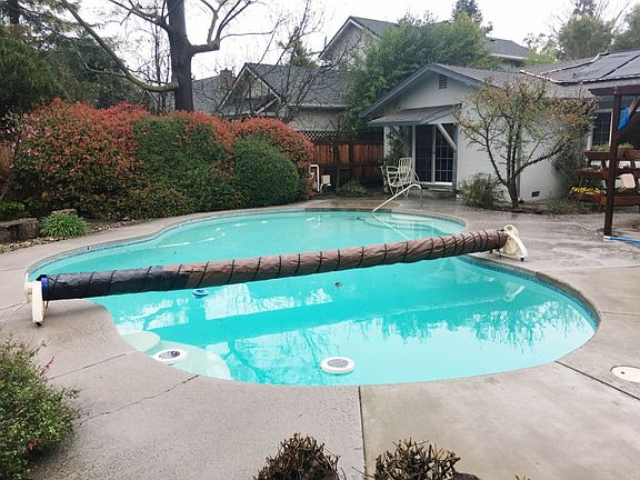 5th image of 310 Mills Dr