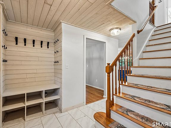 4th image of 38 Cherry Hill Road