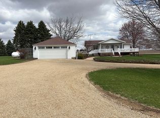 7356 Babbs Grove Rd, Freeport, IL 61032