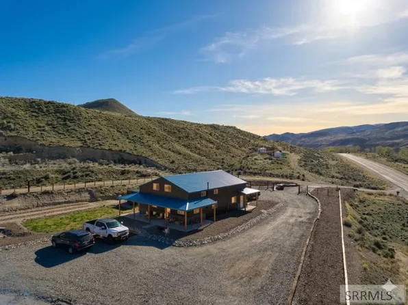 24 Pickett Loop, Challis, ID 83226