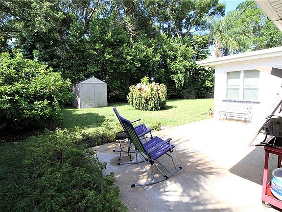 3rd image of 6226 6th Ave S