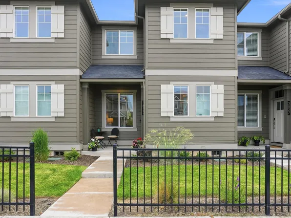 3031 NE Red Jasper Pl, Bend, OR 97701