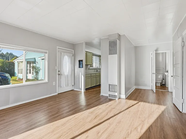 5024 SE Jetty Ave — Photo 6