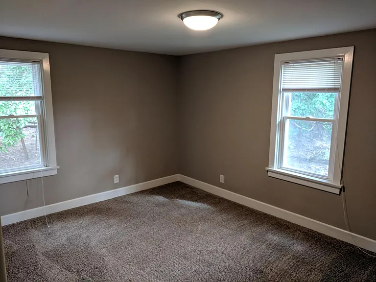 2904 Lake Ave — Photo 12