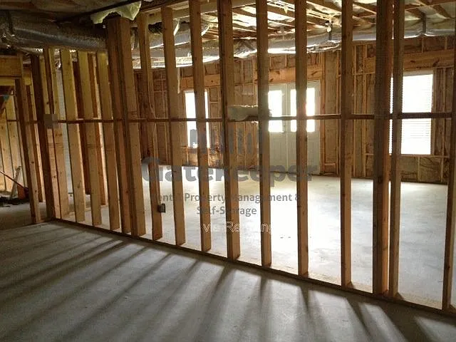 309 Hambrick Park — Photo 19