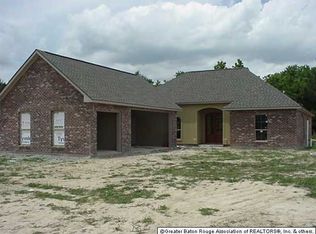 12749 Ruby Lake Dr, Walker, LA 70785