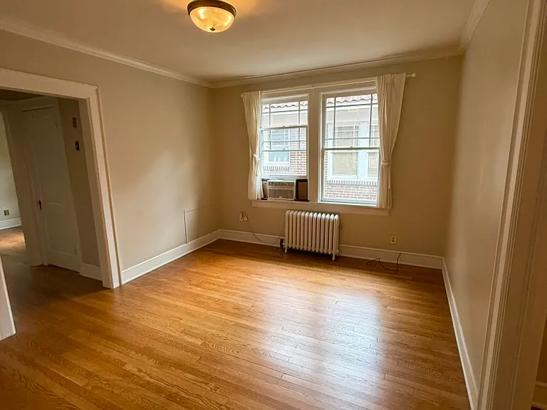 1111 Briarcliff Pl NE #6 — Photo 3