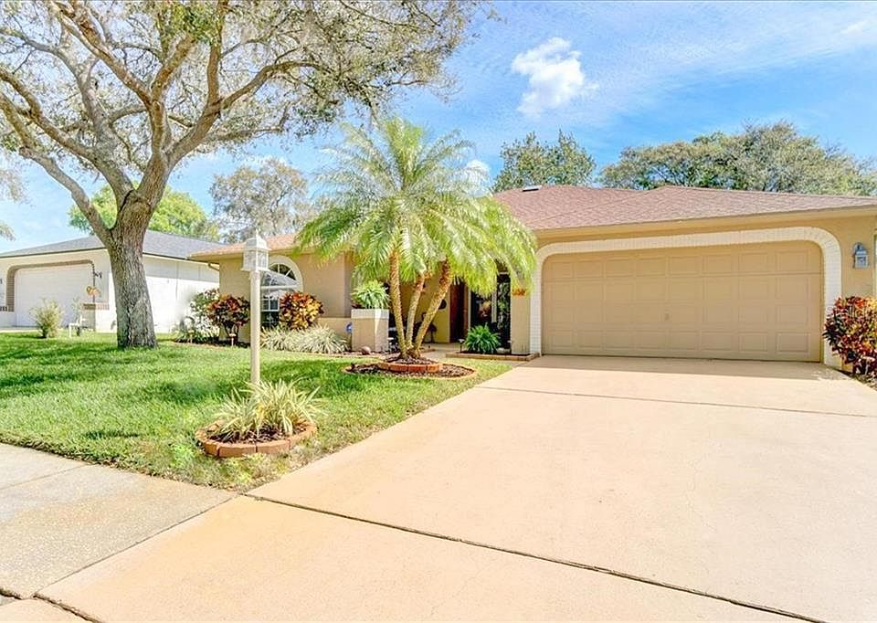 1st image of 3589 Oak Lake Dr