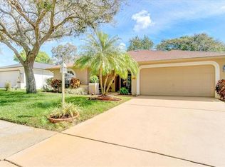 3589 Oak Lake Dr, Palm Harbor, FL 34684