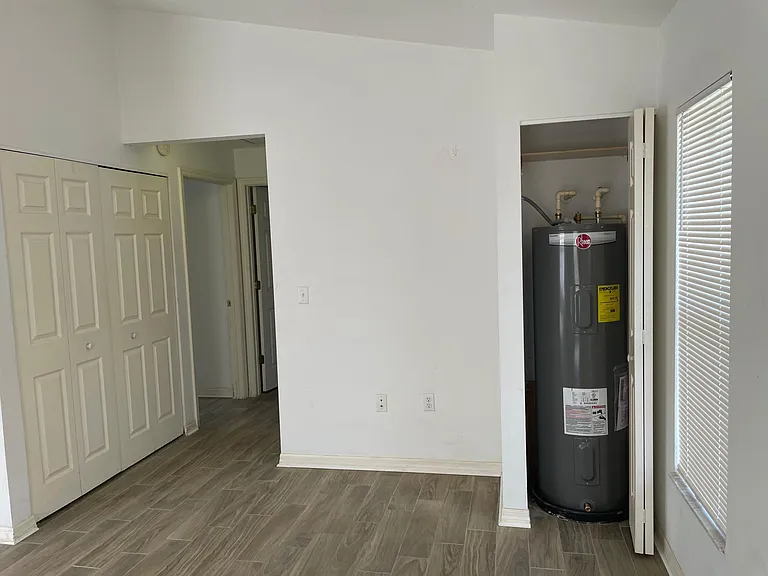 4230 Arcadia Ave — Photo 8