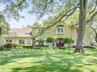 70 Horseshoe Ln, Lemont, IL 60439