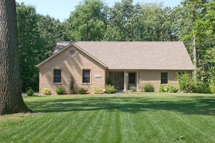 1st image of 25936 Lakeview Dr