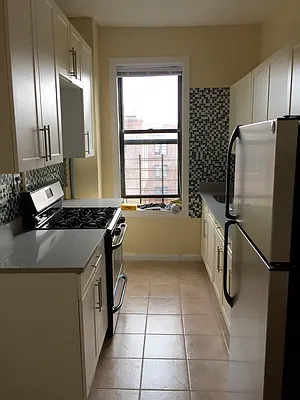 Rented by Uptown Flats LLC | media 15