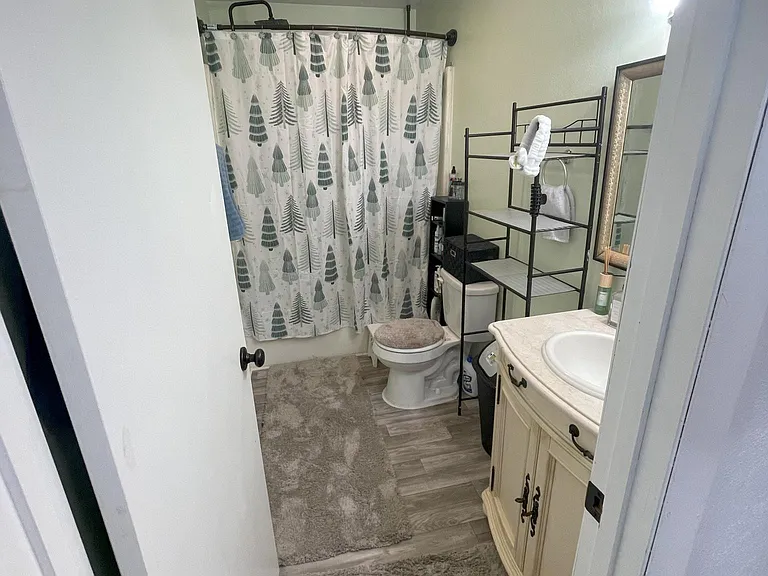54 Colfax Ave — Photo 9