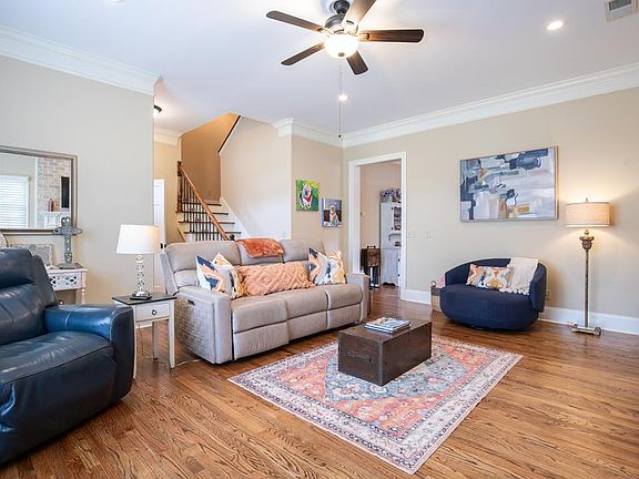5th image of 139 Oxmoor Rdg
