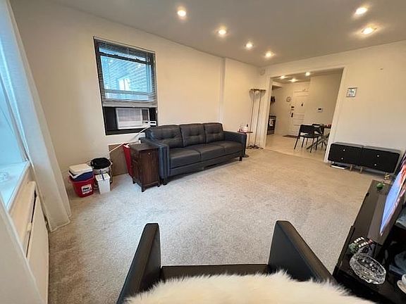 5th image of 7303 Bell Blvd APT 5M
