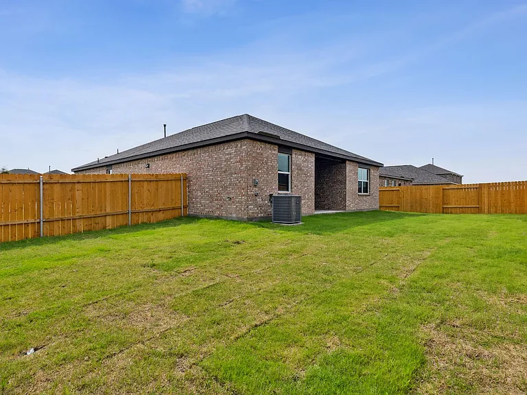 2113 Atwood Dr — Photo 25