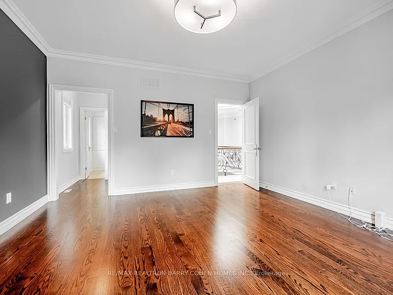 8 York Rd — Photo 31