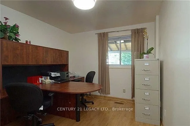 130 Surbray Grv S — Photo 8